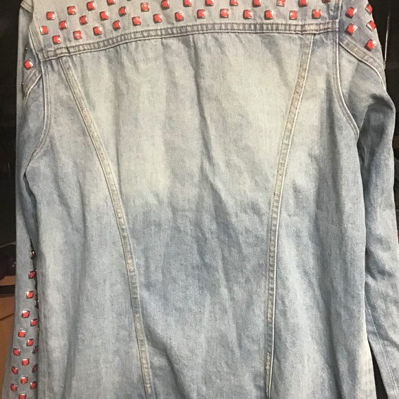 BNWT Levi’s studded denim jacket - Picture 2 of 7